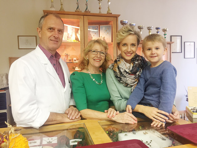 Auch die Goldschmiede Wiedl bereitet sich bereits seit einigen Monaten auf das Weihnachtsgeschäft vor | Foto: KK