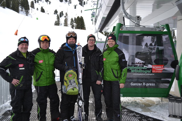 Betriebsleiter Gerhard Enzinger, Vorstand Rudolf Göstl, Markus Harlander, BL-Stv. Dominik Enzinger, Vorstand Bernhard Gruber | Foto: Bergbahnen Wildkogel