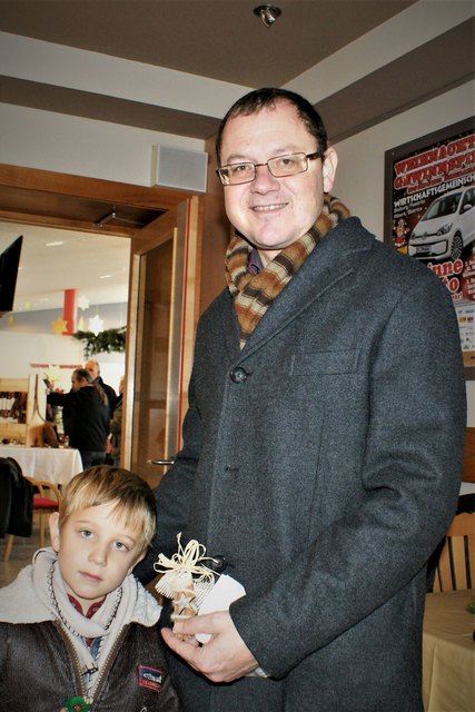 Mattia kam mit Papa Peter Kristof