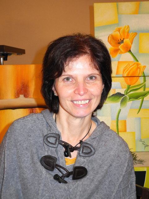 "Wenn es eines gäbe, würde ich ein Öffi nutzen, aber um 5.30 Uhr fährt noch keines - zumindest nicht nach Schrems." (Maria Schweitzer, Mannshalm)