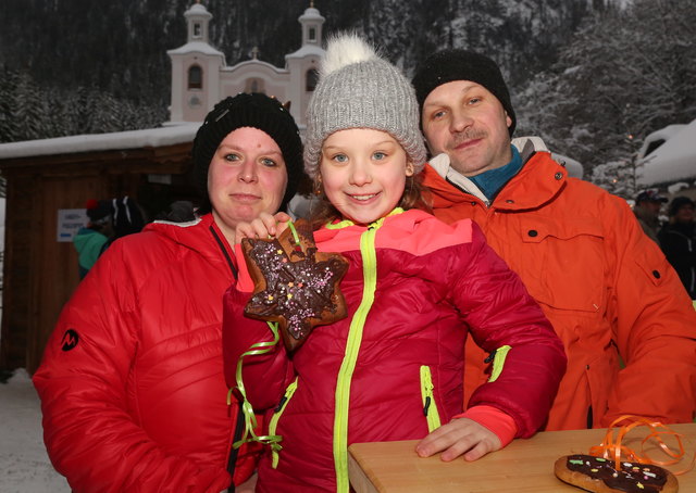 Lasshofer Nicole und Christian mit ihrer herzigen Tochter Sophie.