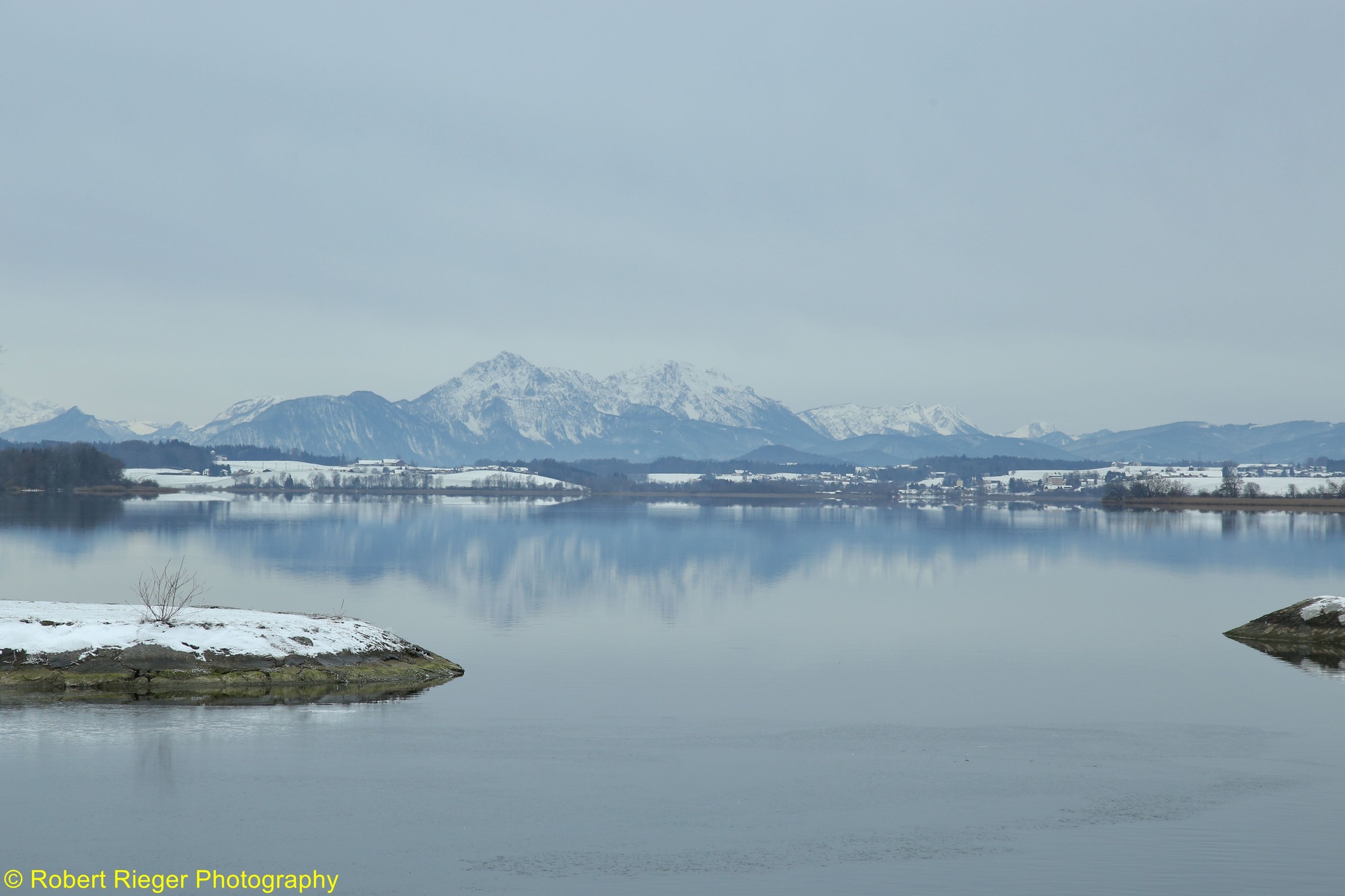 WINTERLICHER WALLERSEE SALZBURG AUSTRIA 10.12.2017 Handy Fotos (c