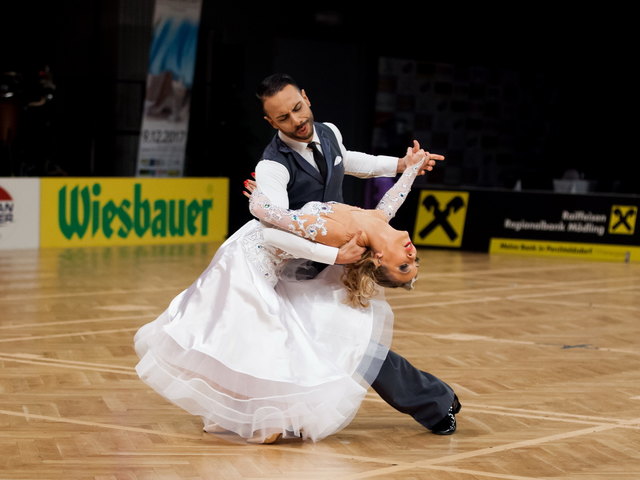 Julia Burghardt und Danilo Campisi verabschiedeten sich mit dem 6. Platz vom aktiven Turniertanz. | Foto: Regina Courtier