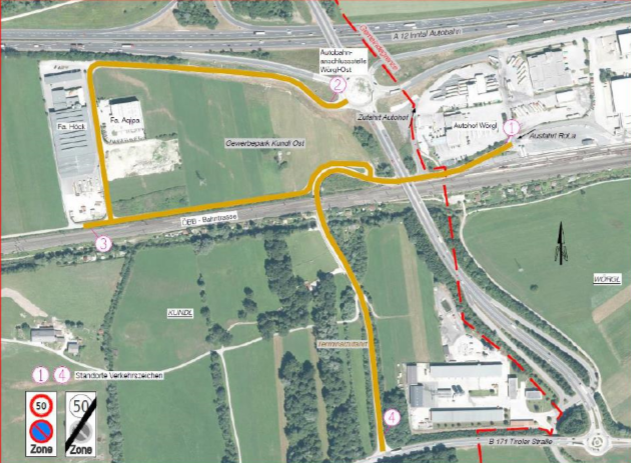 Die Rote Linie kennzeichnet die Gemeindegrenze zwischen Kundl (li.) und Wörgl (re). Auf den gelb markierten Straßen erliße Kundl nun ein Parkverbot.