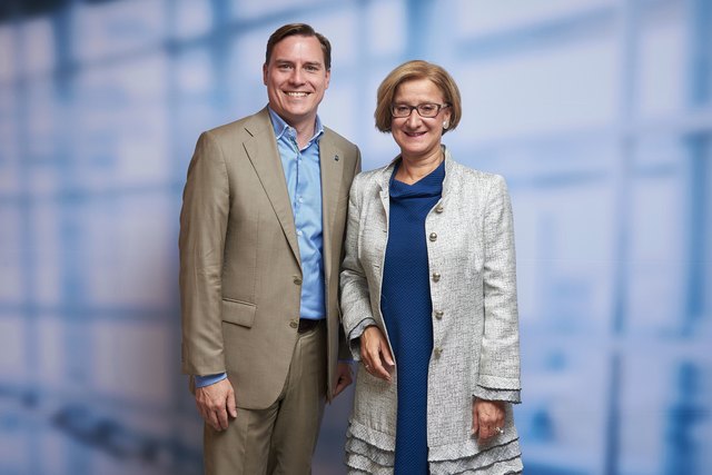Landeshauptfrau Johanna Mikl-Leitner und Landtagsabgeordneter Christoph Kaufmann | Foto: VPNOE