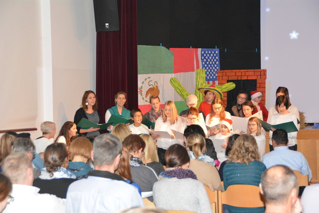 Besinnliche Weihnachtslieder wurden in Purgstall dargeboten.