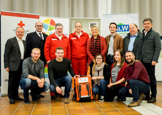 Sie sind die "First Responder": Matthias Weihrich, Gernot Radaschitz, Michelle Grosinger, Janine Bauer und Thomas Gradischnig  (vorne, v.l.). | Foto: RK, Landesverband Steiermark
