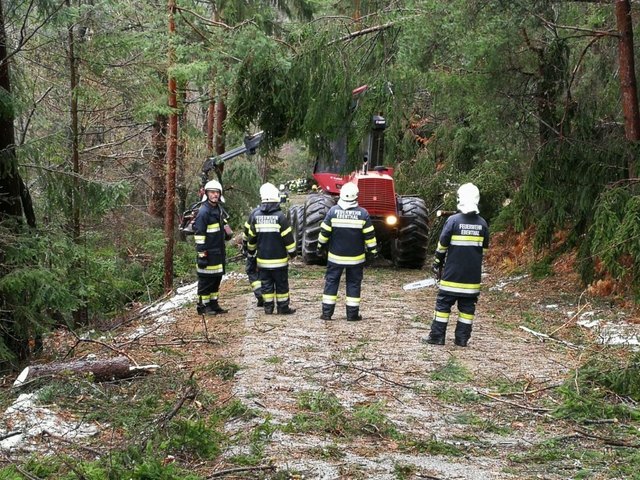 Einsätze im Abschnitt Grafenstein | Foto: BFKDO Klagenfurt Land