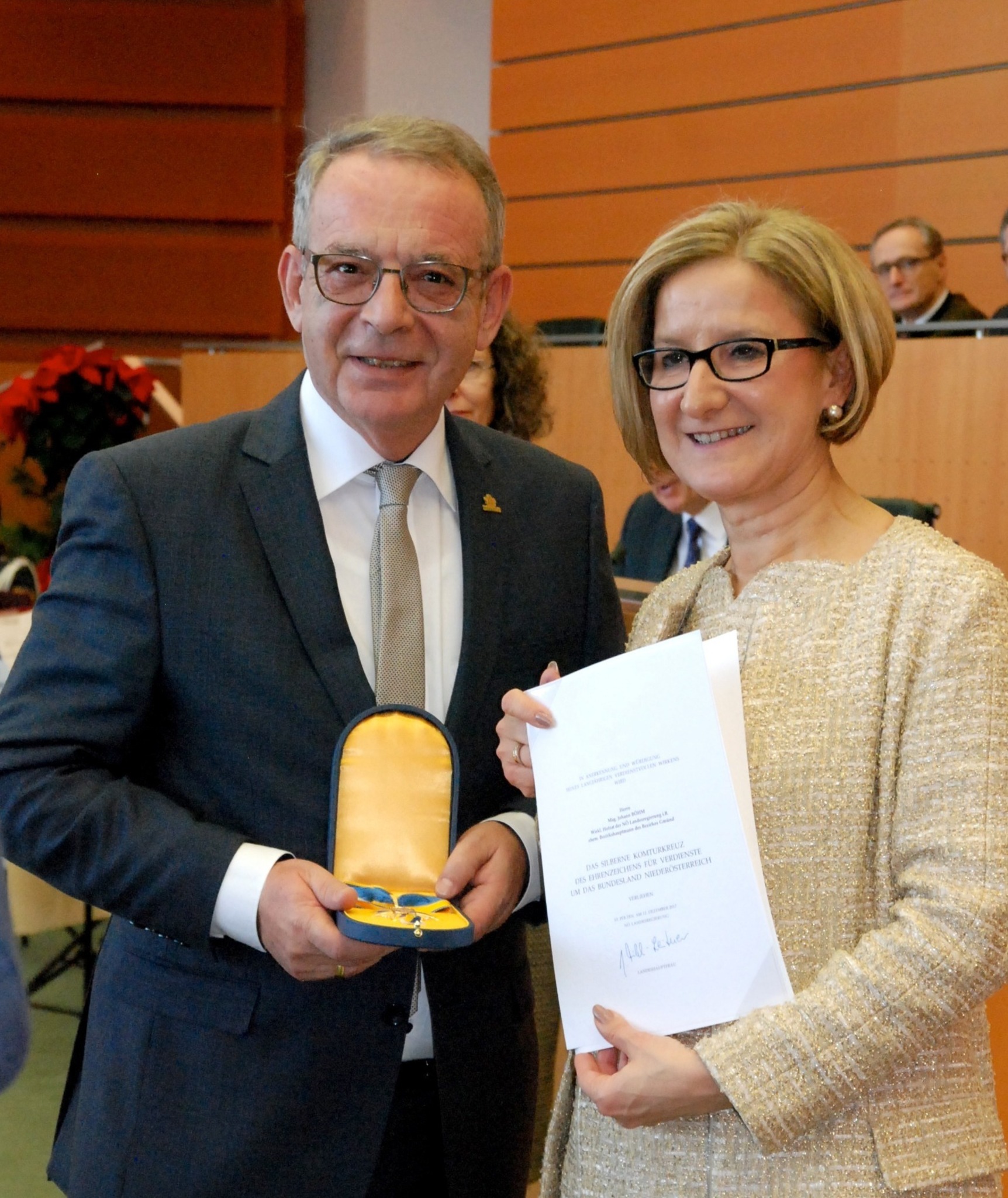 Ehemaliger Bezirkshauptmann Johann Böhm bekam silbernes Komturkreuz Gmünd