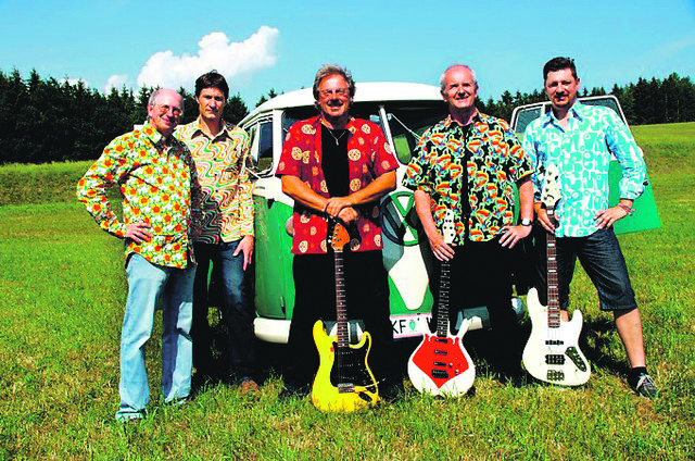Die „Roaring Sixties Company“ präsentiert im Gewölbekeller Songs und Musiktitel aus dem „Summer of Love“ des Jahres 1967. | Foto: Privatfoto