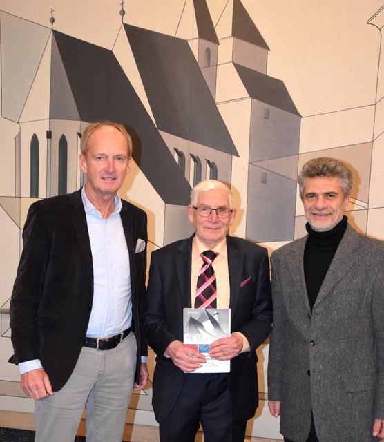 Buchpräsentation: Brunsteiner, Satzinger, Wagner (v.l.). | Foto: Stadtamt
