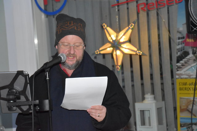 Schauspieler Martin Weinek las weihnachtliche Texte.