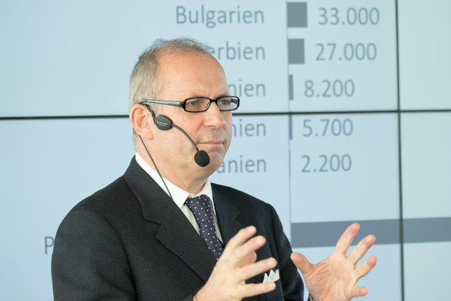 Hans Peter Schützinger folgte im Juli diesen Jahres auf Alain Favey als Sprecher der Geschäftsführung der Porsche Holding. | Foto: Arnold Burghardt