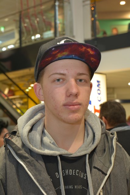 Ich bin momentan durch die Umweltzonen und die Fahrverbote für Dieselfahrzeuge in Deutschland verunsichert. Ich würde mich für einen Benziner entscheiden. | Foto: Georg Haselwanter, Mieming