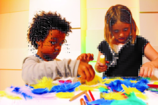 Kinder reichten 347 Mozart-Kunstwerke ein.