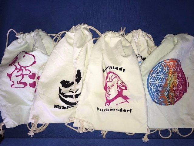 Coole Rucksäcke wurden von Jugendlichen gestaltet. | Foto: Foto: privat