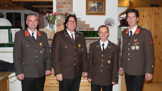 Das Kommando der FF Mathon: BI Gerhard Pfeifer, OV Markus Felderer, OV Lukas Kathrein und  OBI André Schneider (v.l.). | Foto: Peter Sonderegger