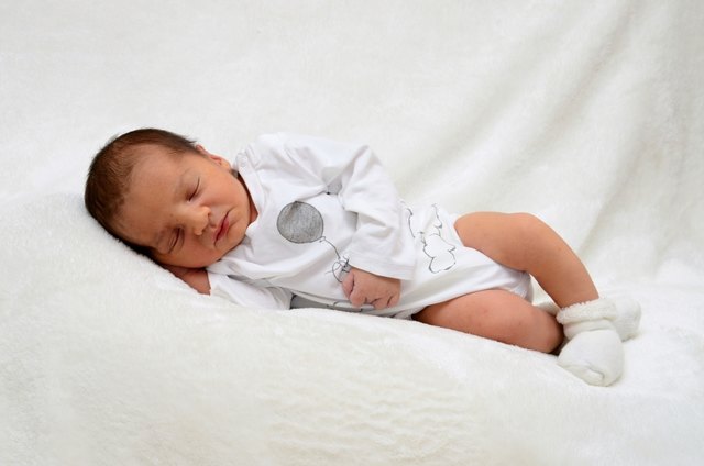 Florian Michael Friedrich Datum: 3.5.2017 Eltern: Elisabeth-Maria Exner und Herwig Eisenberger Ort: Ragnitz Größe: 52 cm Gewicht: 3990 g | Foto: babysmile