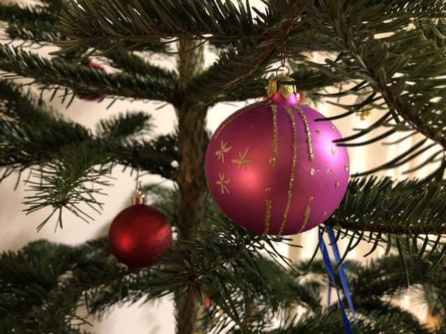 Die Tage rund um Weihnachten sind im Tuxertal eine ganz besondere Zeit in der das Brauchtum gepflegt wird. Das "Rach'n giah" ist ein stilles, sehr persönliches Ritual, das im Kreise der Familie abgehalten wird. | Foto: Karl Künstner