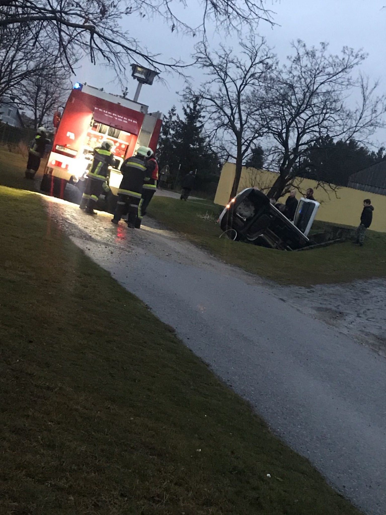 Parkplatznot Nr.2: Unfall in Untersiebenbrunn - Gänserndorf