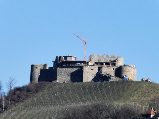 das Wahrzeichen von Taggenbrunn (Baukran)wird sich noch einige Zeit in den Wind drehen