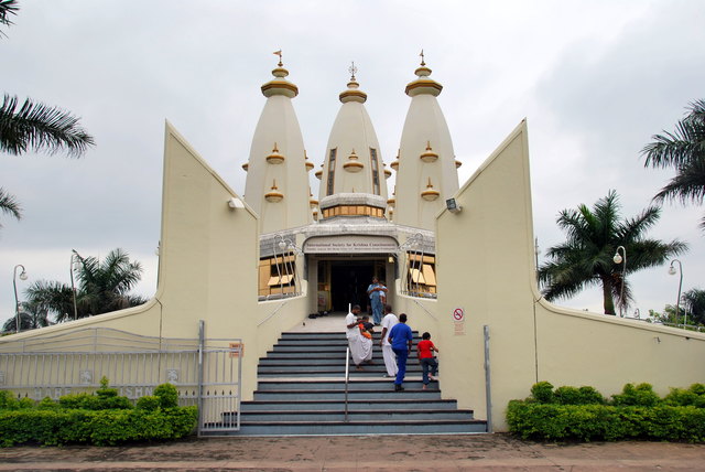 Der Eingang zum Tempel