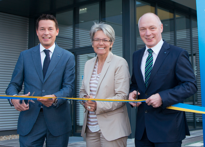 V.l.: ecoplus Aufsichtsrat LAbg. Kurt Hackl, Wirtschaftslandesrätin Petra Bohuslav, ecoplus Geschäftsführer Helmut Miernicki.