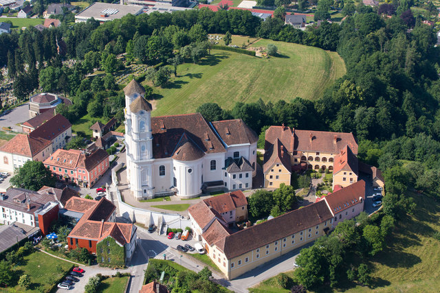 Die Pfarrkirche am Weizberg ist die fünfte Kirche nach Mariazell, Seckau, Rein und Mariatrost im Gebiet der Diözese Graz-Seckau, der der Ehrentitel "Basilika" verliehen wurde. | Foto: Harry Schiffer, Katholische Kirche Steiermark
