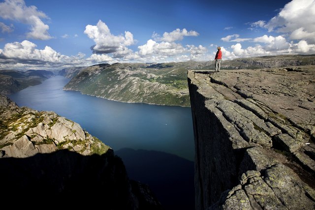Rogaland
Lysefjord
Preikestolen
Die Kanzel
Fjordfelsen