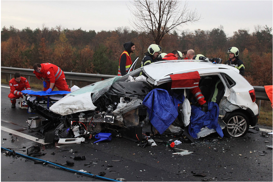Mitte November ereignete sich auf dem Zubringer ein folgenschwerer Unfall wo eine 57-jährige Frau ihr Leben lassen musste.