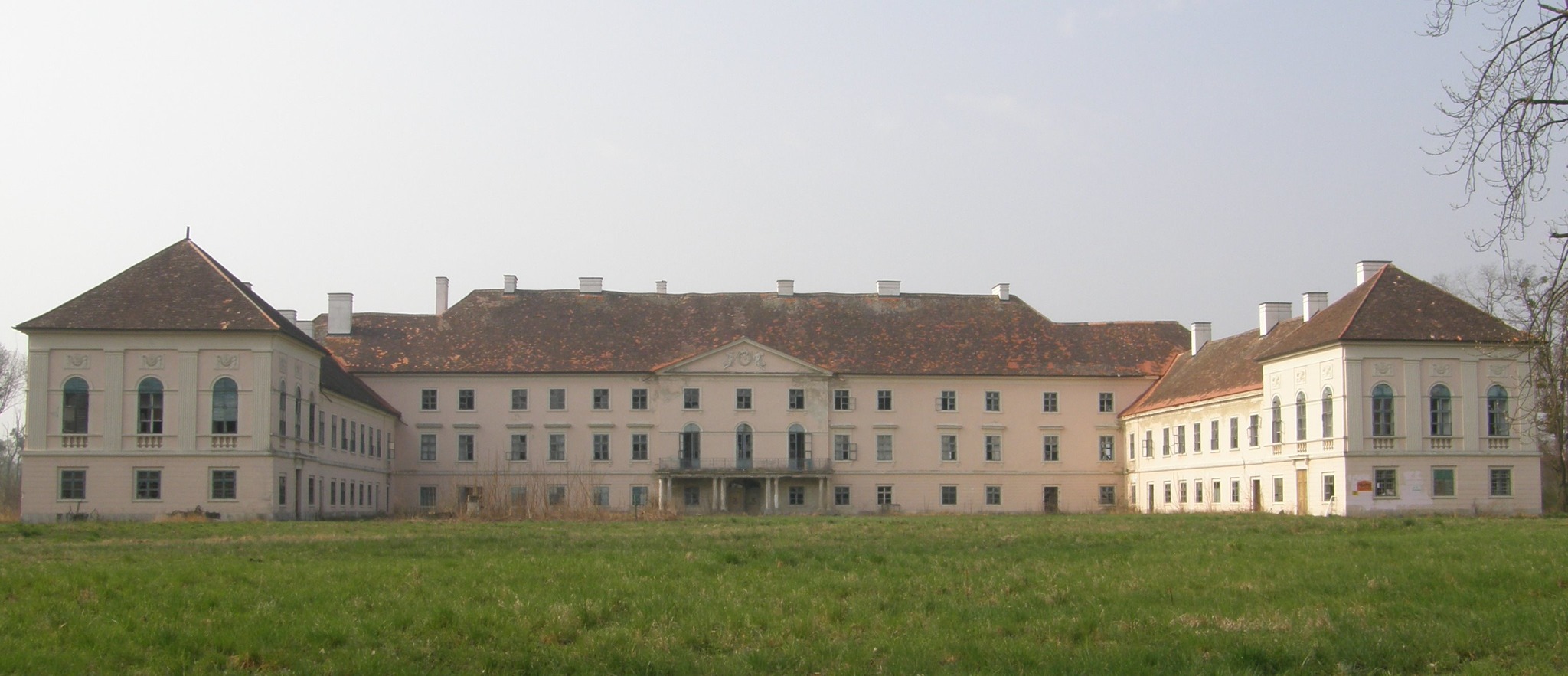 Verhltnisse fr die Leithastrede von Trautmannsdorf aufwrts vorlufig volle Die Besier der zwischen Trautmannsdorf und Bruck am alten Leithacanale Bericht des nieder-sterreichischen Landesausschusses ber