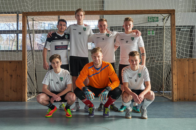 Markus Unger, Jonas Kroboth, Eric Mayerhofer, Jan Willgruber, Benedikt Reichl, Christopher Thaller und Franz Gibiser (von links oben nacht rechts unten) setzten sich im eigenen Turnier durch.