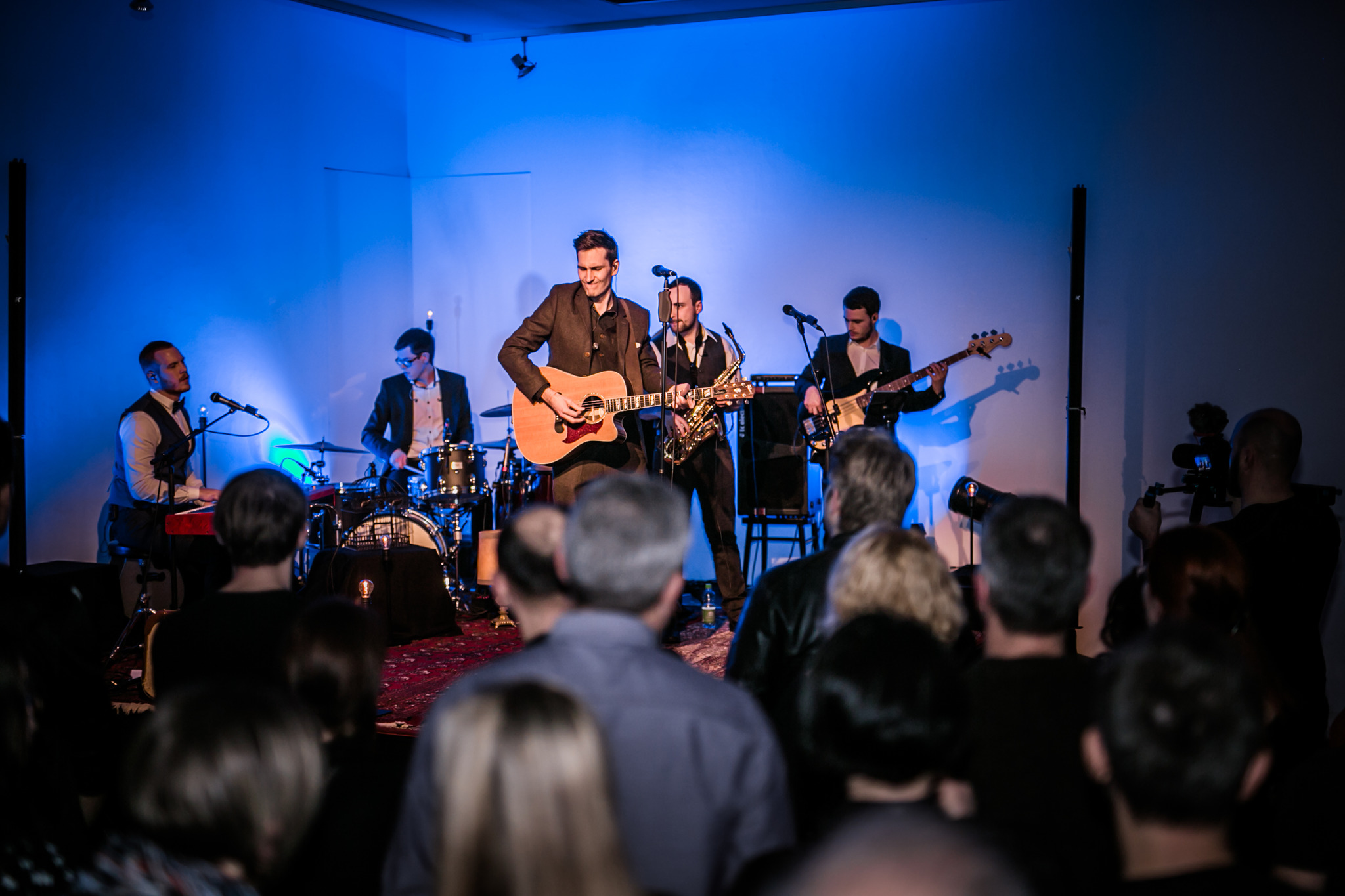 Ausverkauftes Haus bei der Mike Bench Show im OHO - Oberwart