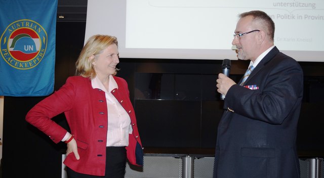 Dr. Karin Kneissl, LL Gerhard Dujmovits