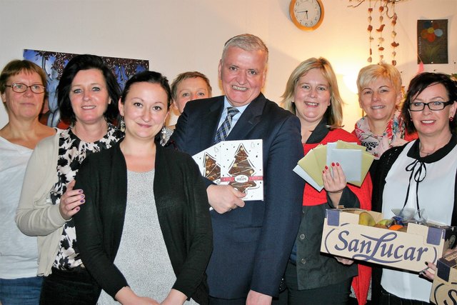 Andrea Schweiger, BA; Sandra Kerschbaumer-Picker, LSBin; Lisa Steininger, MA; Sabine Zehetner, DSA; LR Franz Schnabl, Landesfrauenvorsitzende Elvira Schmidt; Bürgermeisterin Marion Wedl, Bezirksfrauenvorsitzende Gerlinde Metzger | Foto: Carina Reiter