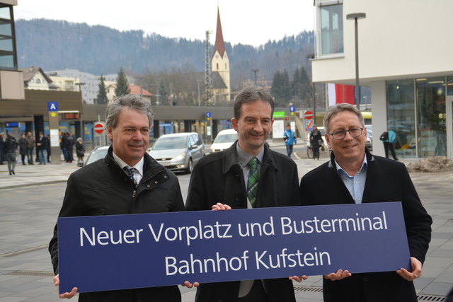 Christian Wieser (ÖBB Infra), Hermann Weratschnig (Vizepräs. Tiroler Landtag) und Bgm Martin Krumschnabel.