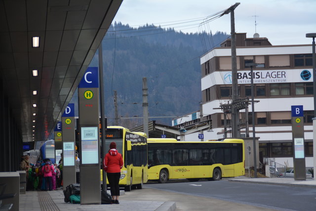 Ein top-moderner Busterminal steht nun für Pendler und Reisende in Kufstein bereit.