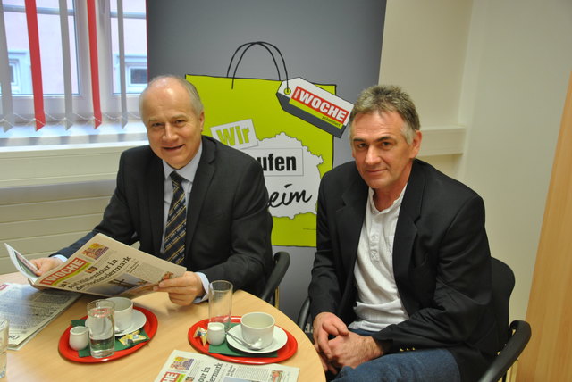 Landesrat Hans Seitinger mit ÖVP-Bezirksgeschäftsführer Franz Reithofer.