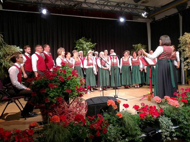 Die Singgemeinschaft Deutschlandsberg lädt am 20. Jänner zum traditionellen "Binkerl-Ball". | Foto: KK