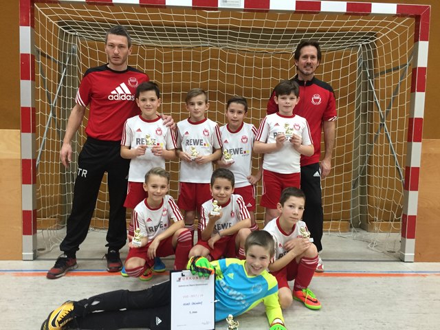 Das U10-Team der ASKÖ Ohlsdorf eroberte sich den ersten Platz beim Hallenturnier. | Foto: ASKÖ Ohlsdorf