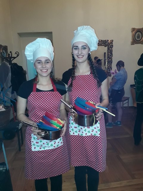 . . . . . EFG - Showtanz . . . . .