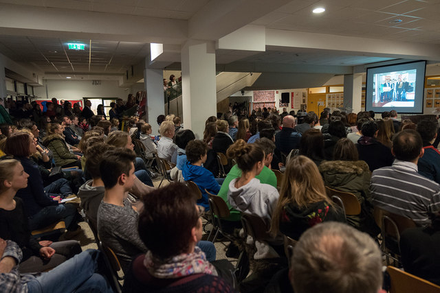 Die voll besetzte Aula bei der Begrüßung der Gäste. | Foto: BORG/HAS Jennersdorf