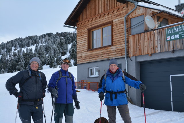Begeistert von der Schitouren-Piste sind die Schitouren-Fans Peter, Sepp und Peter. | Foto: BB Lungau
