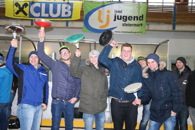 So sehen Sieger aus! | Foto: LJ