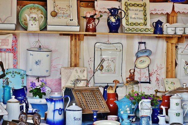 Am Flohmarkt Schätze finden