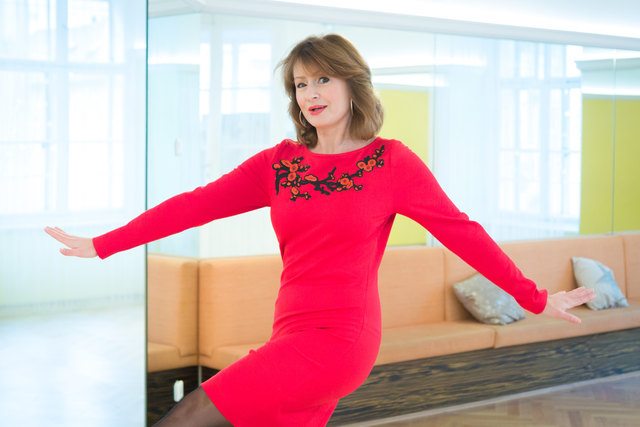Ihr Auftritt, bitte! Patricia Stieder-Zebedin besucht rund 30 Bälle pro Saison, tanzt persönlich am liebsten Cha-Cha-Cha und ist der Meinung, dass man aus jedem Menschen einen Tänzer machen kann. | Foto: Jorj Konstantinov
