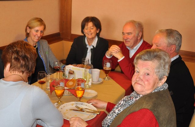 Irmgard Kircher, Maria Kräuter, KSB-Bezirksobmann Hans Kräuter, Michael Kircher | Foto: Baumann-Persch