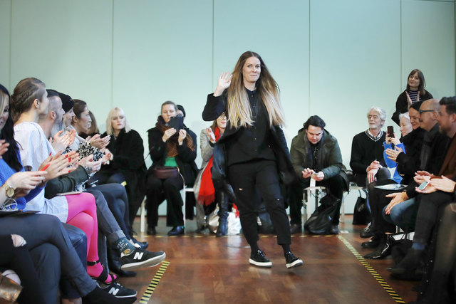 Im Rahmen der Fashion Week Berlin präsentierte Rebekka Ruétz ihre Fall/Winter 2018/19 Kollektion "Riots Daughter". | Foto: Getty Images