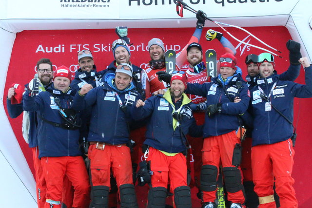 Heia Norge ("Go, Norway!") - Große Freude herrschte bei Norwegens Speedteam mit Aksel Lund Svindal, Kjetil Jansrund und ihren Betreuern