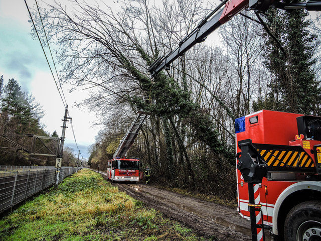 Knapp war es am 19. Jänner: Die Einsatzkräfte waren sofort an Ort und Stelle tätig. | Foto: Philipp Greinstetter